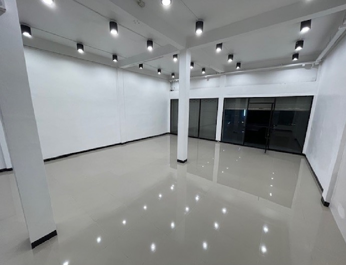 For RentShowroomRathburana, Suksawat : For Rent Commercial building for rent, 4 floors, 2 units, connected together, on Suk Sawat Road, opposite Big C Phra Pradaeng / near Homepro Phra Pradaeng / very good location / suitable for various businesses, can register a company