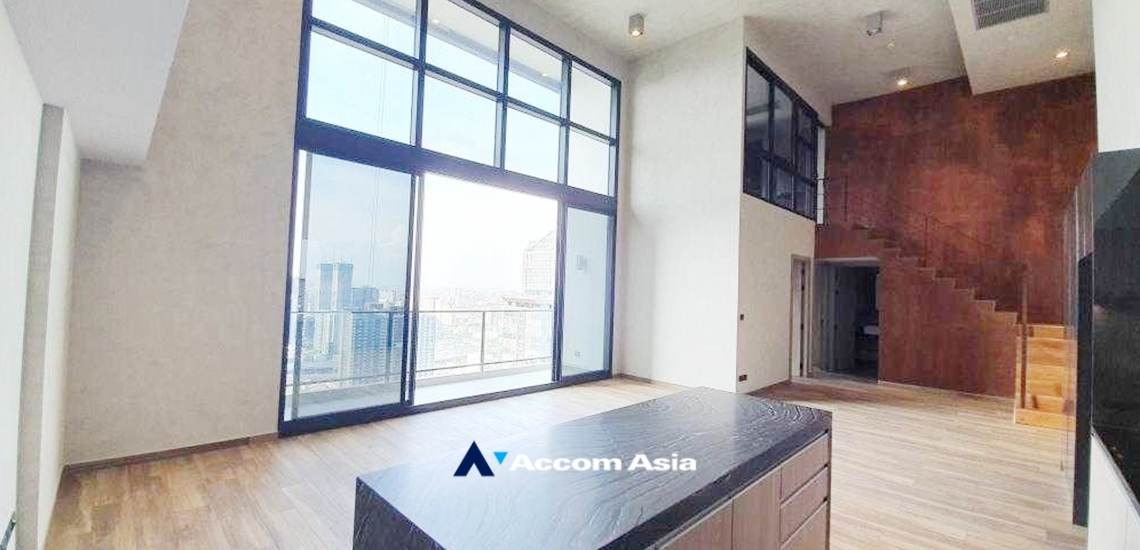 For SaleCondoSukhumvit, Asoke, Thonglor : Double High Ceiling, Duplex Condo | 3 Bedrooms Condominium for Sale in Sukhumvit, Bangkok near MRT Phetchaburi at The Lofts Asoke (AA33688)