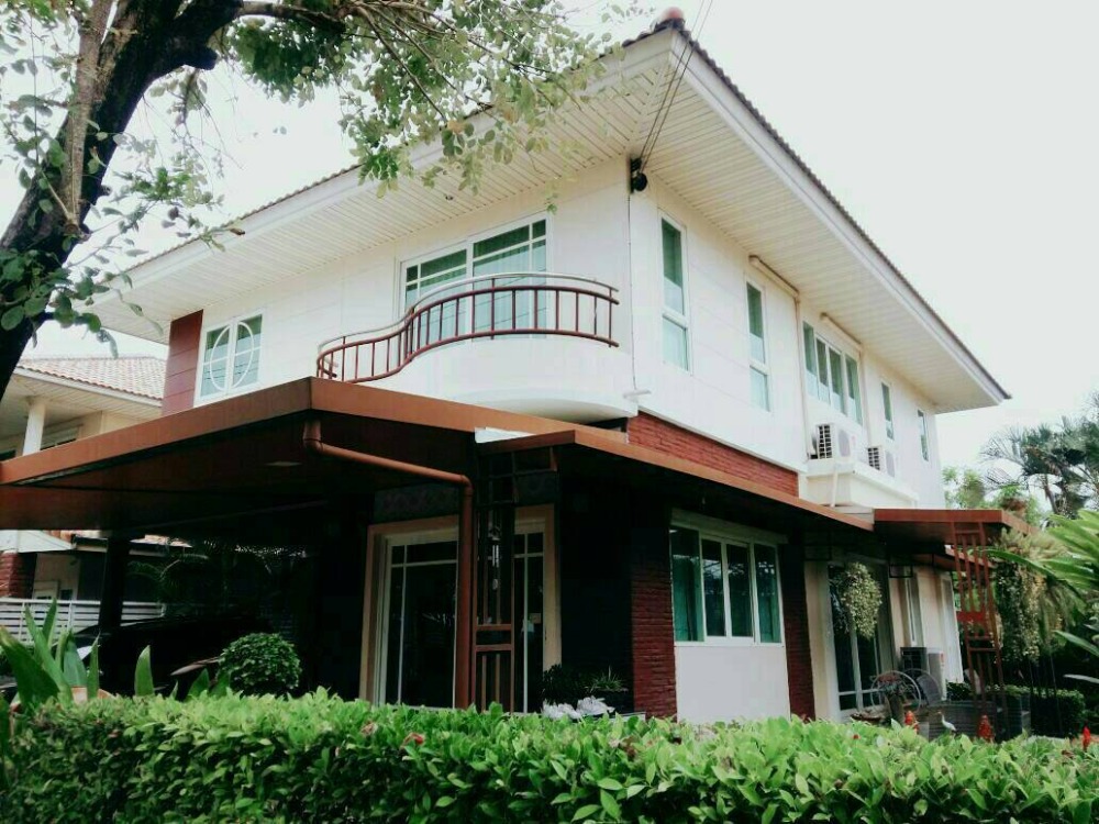 For SaleHouseLadkrabang, Suwannaphum Airport : Urgent sale, Supalai Suan Luang Village, 4 bedrooms, 4 bathrooms, 79 square wah, price 11.1 million