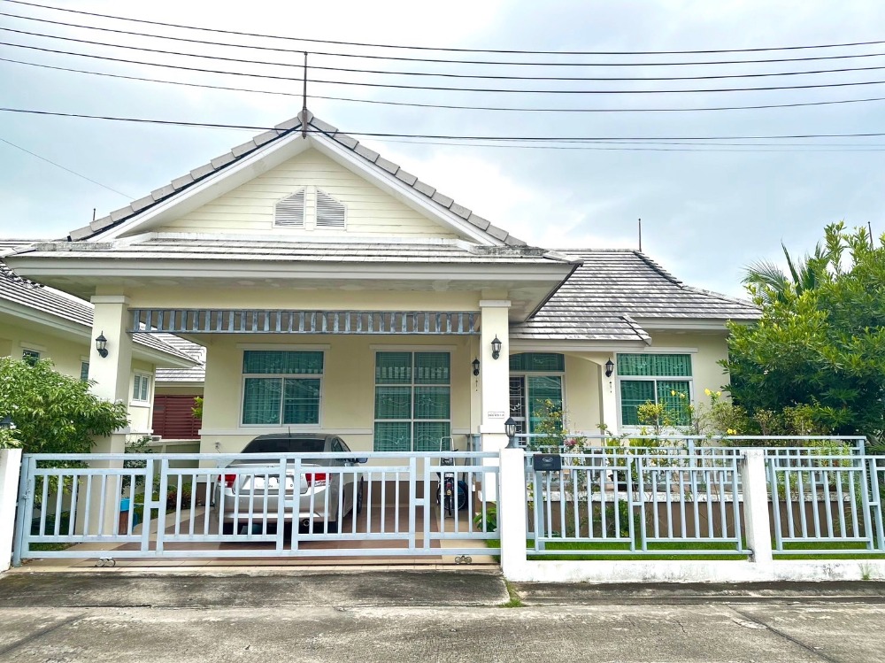 For SaleHouseSriracha Laem Chabang Ban Bueng : Urgent sale! Single house, second-hand house, good location, The Rich Perfect Village, Sriracha.