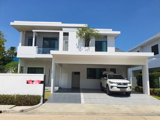 For RentHouseSamut Prakan,Samrong : For rent, detached house, Manthana Km. 15, Baan Mai Kik, 74.2 sq m, decorated, ready to move in. Good location, project next to the main road. Near Burapha Withi Expressway