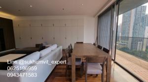 For RentCondoSukhumvit, Asoke, Thonglor : BTS Phrom Phong for rent, luxury apartment, 4 bedrooms, 4 bathrooms, wide area 290 sq m, good price, has a swimming pool, modern style