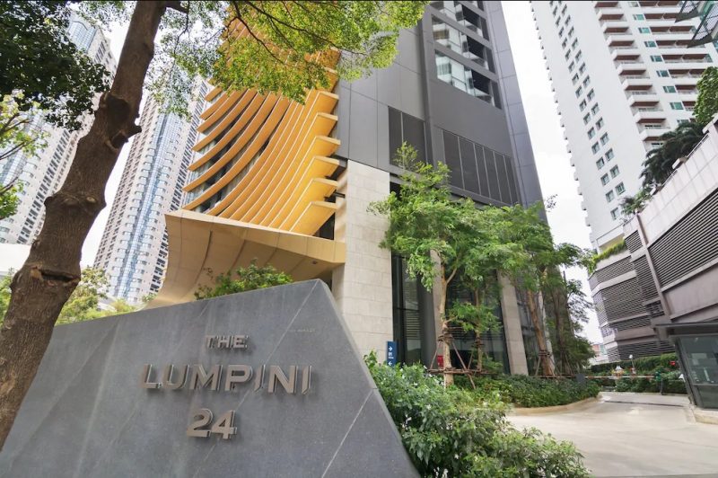 For SaleCondoSukhumvit, Asoke, Thonglor : ✨Rare Unit / Exclusive Price✨For Sale Condo The Lumpini 24. 2 Beds 2 Baths, 65 sq.m. Corner unit, fully-furnished, high floor, unblocked view. Near BTS Phrompong