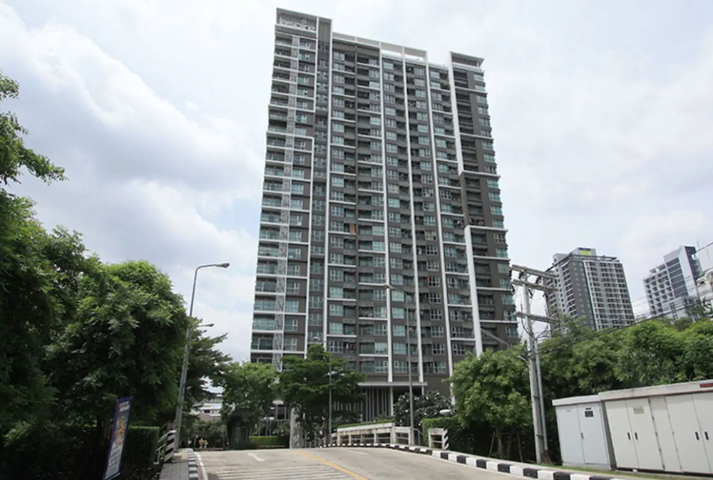 For SaleCondoRama9, Petchburi, RCA : Urgent sale, Condo in Rama 9 area, ready to move in.