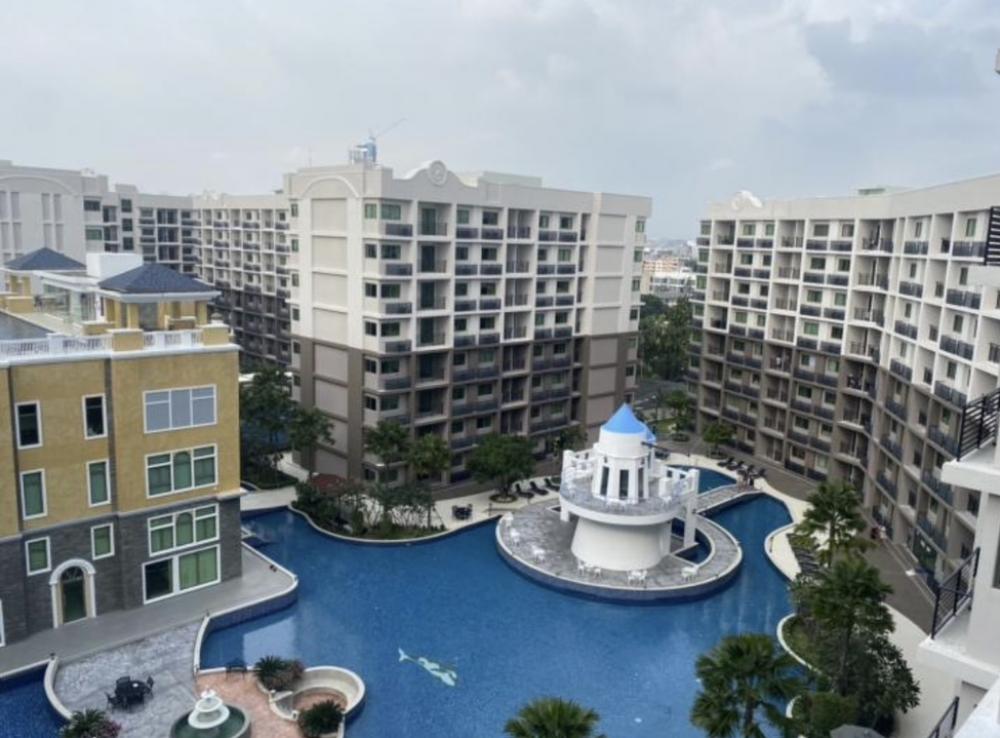 For SaleCondoPattaya, Bangsaen, Chonburi : Luxury condo for sale, Acadia Beach Continental, Pattaya, 7th floor, swimming pool view. (Owner sells herself) Luxurious semi-resort condo. european architecture