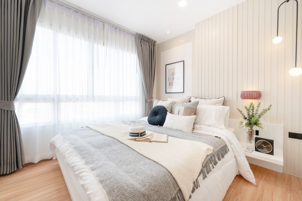 For SaleCondoPinklao, Charansanitwong : 🔥Selling The Trust Pinklao 🔥The Trust Residence Pinklao, 9th floor, open view of the river🏬 Renovated the whole room, perfectly decorated, has a work desk corner, furniture ready to move in, 100% loanable price