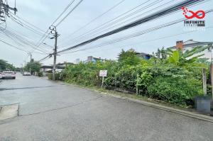 For SaleLandYothinpattana,CDC : Land for sale 105 square wah, Soi Lat Phrao 87, Pradit Manuntham Road.