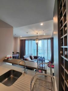 For SaleCondoWongwianyai, Charoennakor : Cozy 1 Bed Unit for Sale!