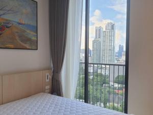 For RentCondoSukhumvit, Asoke, Thonglor : Noble state 39 ★35 sq.m., 17th floor (One bedroom), full electrical appliances,BTSPhrom Phong and the Emporium/EmQuartier shopping malls.