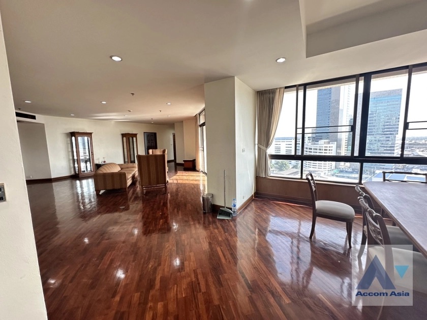 ให้เช่าคอนโดสุขุมวิท อโศก ทองหล่อ : Pet-friendly | 3 Bedrooms Condominium for Rent in Sukhumvit, Bangkok near BTS Phrom Phong at Ruamsuk (AA29995)