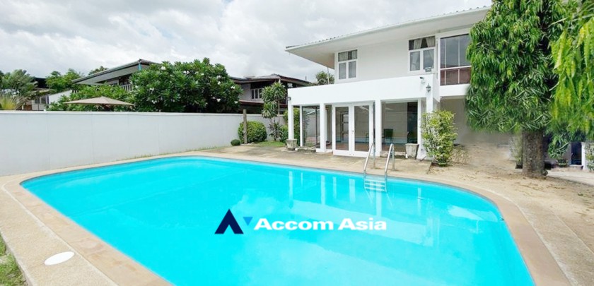 For RentHouseSukhumvit, Asoke, Thonglor : 4 Bedrooms House for Rent in Sukhumvit, Bangkok near BTS Thong Lo (AA33264)