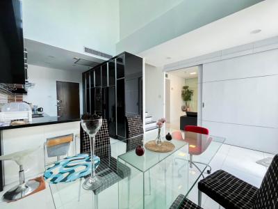 For SaleCondoNana, North Nana,Sukhumvit13, Soi Nana : Condo for sale, Duplex The Trendy Condominium, 92 sq m., Sukhumvit 13, very beautiful room, floors 17-18.