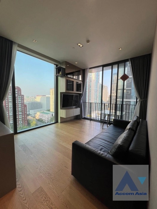 For RentCondoWitthayu, Chidlom, Langsuan, Ploenchit : 2 Bedrooms Condominium for Rent in Ploenchit, Bangkok near BTS Chitlom at 28 Chidlom (AA40276)