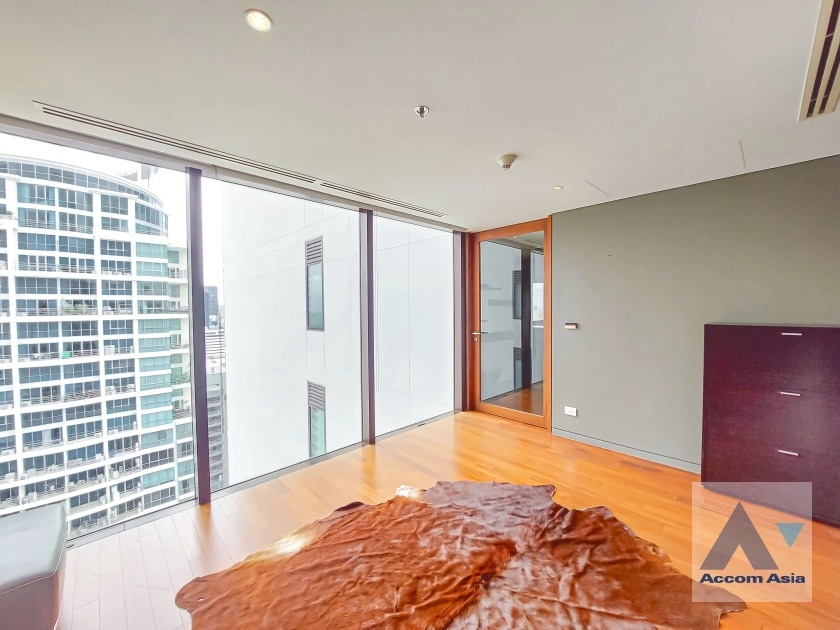 For RentCondoWitthayu, Chidlom, Langsuan, Ploenchit : 2 Bedrooms Condominium for Rent in Ploenchit, Bangkok near BTS Ratchadamri at Hansar Residence (AA36771)