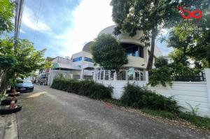 For SaleHouseChokchai 4, Ladprao 71, Ladprao 48, : Single house for sale with office building, 112 square meters, Lat Phrao Road.