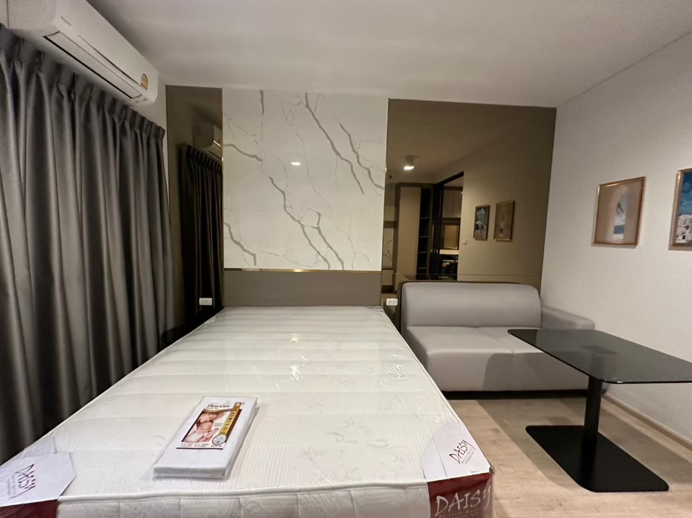 For RentCondoWongwianyai, Charoennakor : Condo for rent, 3 stations from Sathorn, near ICONSIAM, Condo IDEO Sathorn-Wongwian Yai, 17,000, complete with furniture and electrical appliances!