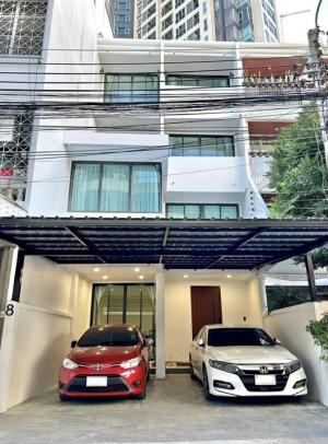 For RentHome OfficeSathorn, Narathiwat : Home office for rent, Sathorn, near BTS Surasak, only 550 meters, 2+1 parking spaces, suitable for an office / studio / daily room, Airbnb / pets allowed. (Pet-friendly)