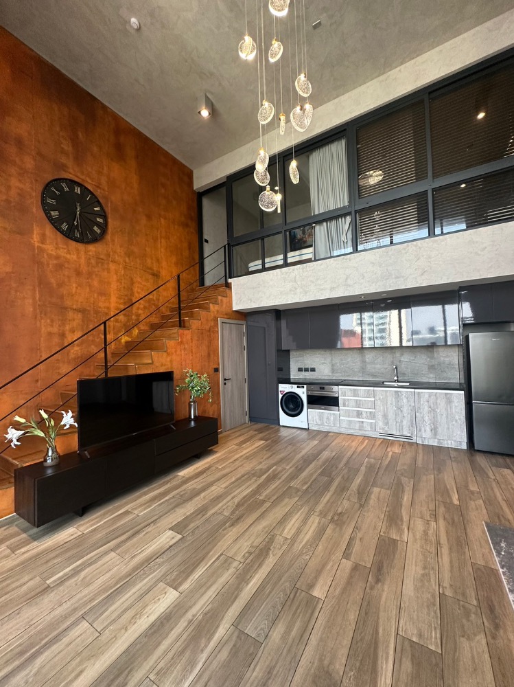 For RentCondoSukhumvit, Asoke, Thonglor : 📌For RENT | The Lofts Asoke - 1BR Duplex (76sqm) 70,000 THB