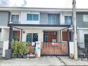 For SaleTownhousePathum Thani,Rangsit, Thammasat : Townhouse for sale, Baan Pruksa 113, Pathum Thani.