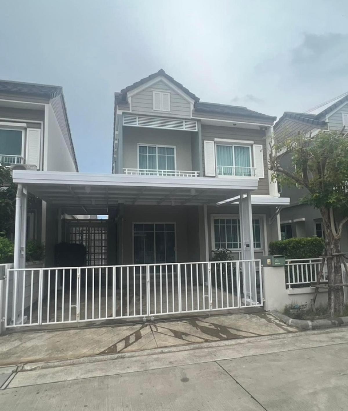 For RentTownhouseSamut Prakan,Samrong : House for rent, The Village 3, Bangna Trad Km.10.