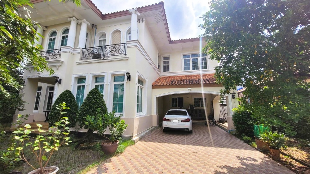 For SaleHouseBang kae, Phetkasem : Luxury single house at a great price!! For sale! Corner single house, near the common area, Narasiri Village, Sathorn-Wongwaen, good condition, beautiful, worth living, private, the project is on the main road, Kanchanaphisek, convenient transportation.