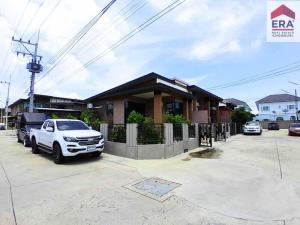 For SaleTownhousePattaya, Bangsaen, Chonburi : L080251 Townhouse for sale, 2 bedrooms, 1 bathroom, Phan Thong, Chonburi