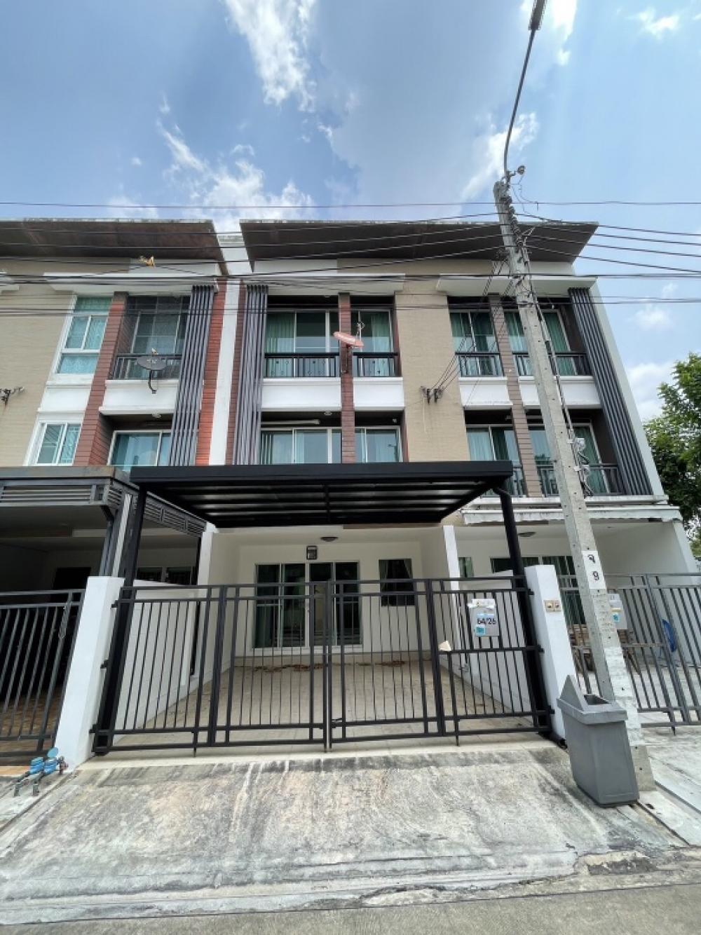 For SaleTownhouseChokchai 4, Ladprao 71, Ladprao 48, : Townhouse for sale Baan Klang Muang Chokchai 4