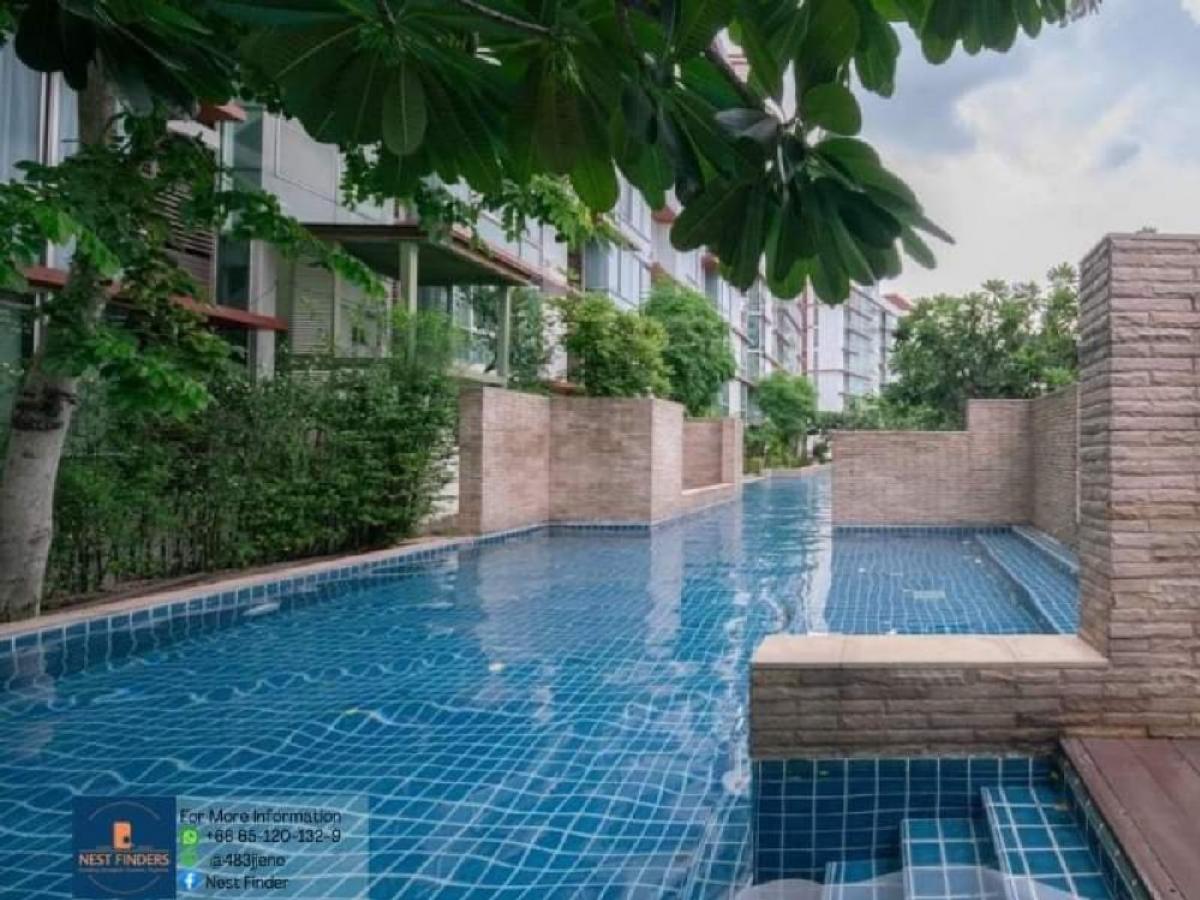 For RentCondoPattanakan, Srinakarin : Ready to move in. Best deal in The IRIS Rama 9 Srinakarin road.