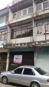 For SaleShophouseOnnut, Udomsuk : Commercial building for sale, 6 rooms, near Bang Chak BTS, 300 meters, easy to enter and exit.