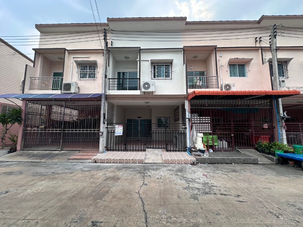 For SaleTownhousePhutthamonthon, Salaya : Townhouse for sale Phet Thawee Samphran (Sai ​​5) Townhouse for sale Phet Thawee Samphran - Sai 5