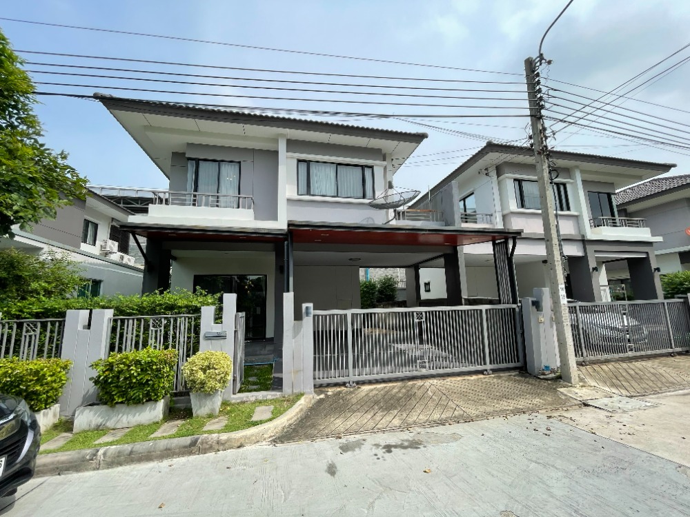 For SaleHouseSamut Prakan,Samrong : Urgent sale, semi-detached house, Atoll Java Bay, beautiful house, resort atmosphere.