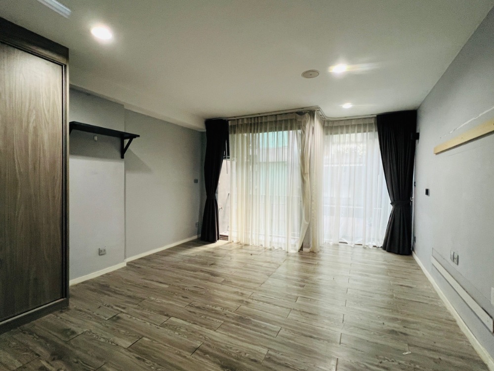 For SaleCondoLadprao, Central Ladprao : EL23S-051 Condo for Sale Modiz Ladprao 18, Studio 26 sqm Near BTS MRT Ladprao, Ratchadaphisek, Pahol Yothin