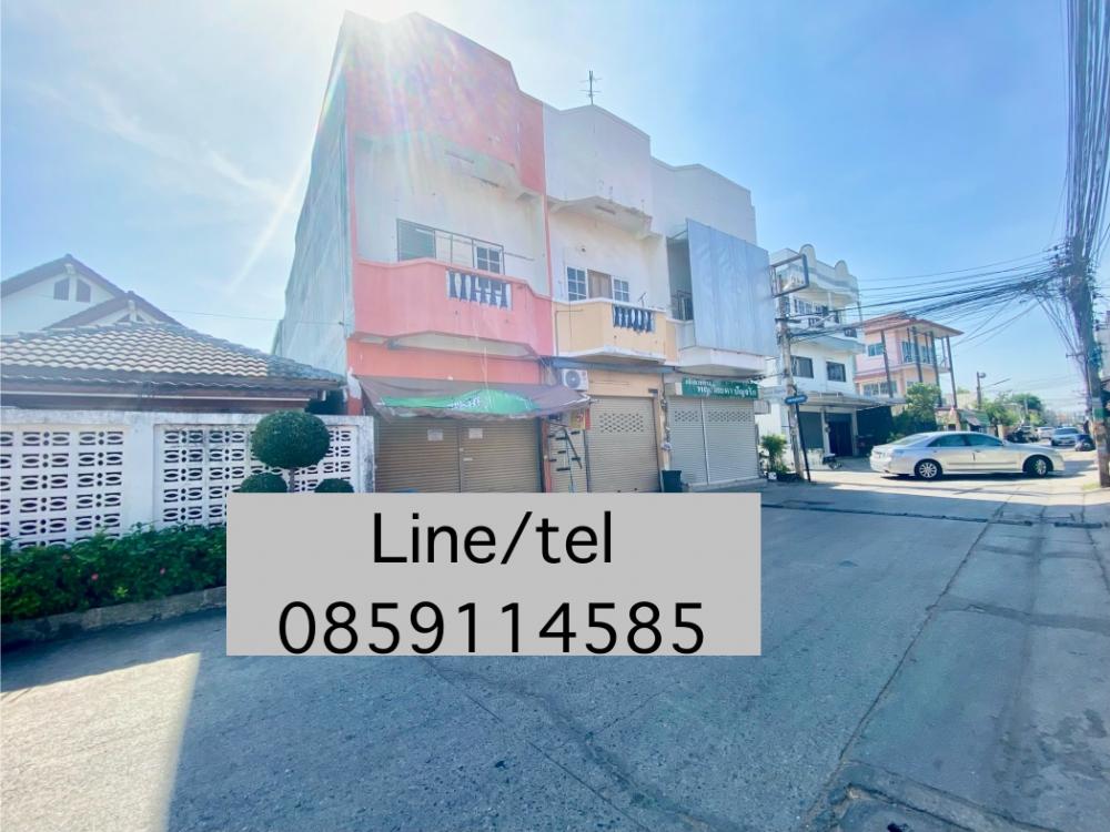 For RentTownhouseKhon Kaen : ❤️❤️❤️2-story townhome for rent, Mueang District, Khon Kaen Province, size 16 sq m. Interested, line tel 0859114585 ❤️Urgent, price only 6,500 baht only, if you want furniture, bed, cabinet, air conditioner, price 10,000 baht ❤️Thep Phasuk Rd. St. Josephs