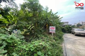 For SaleLandChokchai 4, Ladprao 71, Ladprao 48, : Land for sale, 72 square meters, Phahonyothin Road, Soi Phahonyothin 48, corner plot.