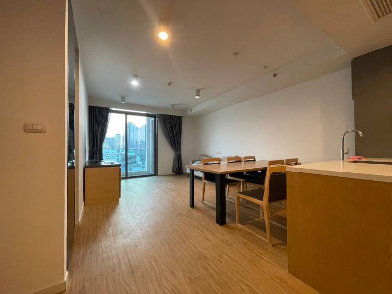 ขายคอนโด : Siamese Surawong for sale ทำเลดีมาก ห้องสวย แต่งหรู วิวดี พร้อมเข้าอยู่ ราคาดี Good location Nice room Good view good price