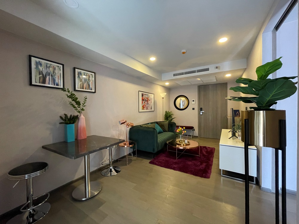 ขายคอนโด : Klaass Siam Fully Furnished 1 Bed for Urgent sale