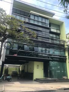 ขายสำนักงานสาทร นราธิวาส : 684sqm Well price 4 Storeys Office Building for sale at Naratiwas Sathorn