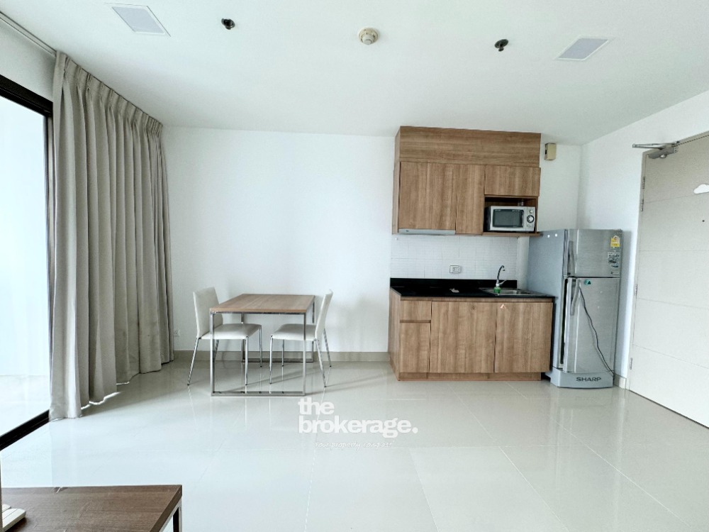 For RentCondoLadprao, Central Ladprao : Ideo Ladprao 5 2Bedroom 1Bathroom 38sqm. extra size 15,000THB High Floor Line : @thebrokerage