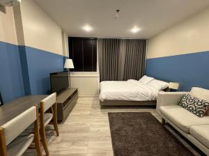 For RentCondoRatchadapisek, Huaikwang, Suttisan : For rent at XT Huaykwang  Negotiable at @condo900 (with @ too)