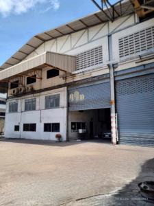 For RentFactoryRathburana, Suksawat : Warehouse/office for rent Purple area, Pu Chao Saming Phrai Road, Phra Pradaeng District, Samut Prakan Province, area 4,000 sq m.