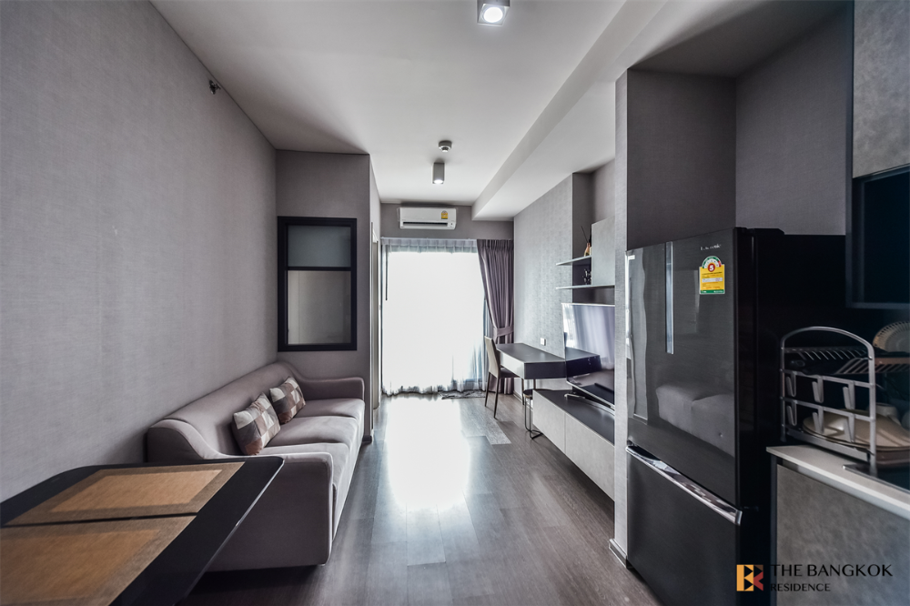 For SaleCondoSapankwai,Jatujak : ⚡️Breaking the price!! Cheapest in the project⚡️Ideo Phaholyouthin-Jatujak (1 bedroom, 35 sq m.) High floor, good view, fully furnished!! Price 4.99 million baht Tel.0807702957 K.Benz