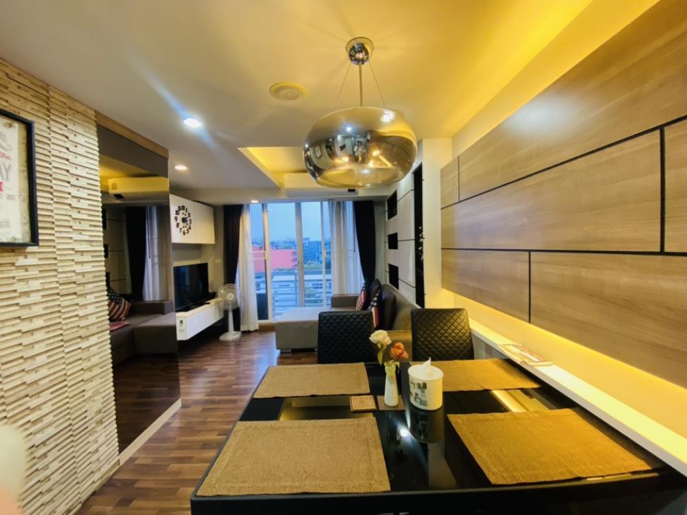 For SaleCondoOnnut, Udomsuk : Reduced another 2 hundred thousand baht from the price of 4.9 million baht. For Sale 4.7 M. Selling a 2-bedroom condo ready to move in. The Waterford Sukhumvit 50 (BTS On Nut). Home atmosphere, shady garden, private. The Waterford Sukhumvit50 Tower3