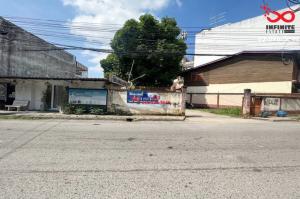 For SaleLandKorat Nakhon Ratchasima : Empty land for sale, 386 square wah, Mittraphap Sai Kao Road, Pak Chong District, Nakhon Ratchasima.