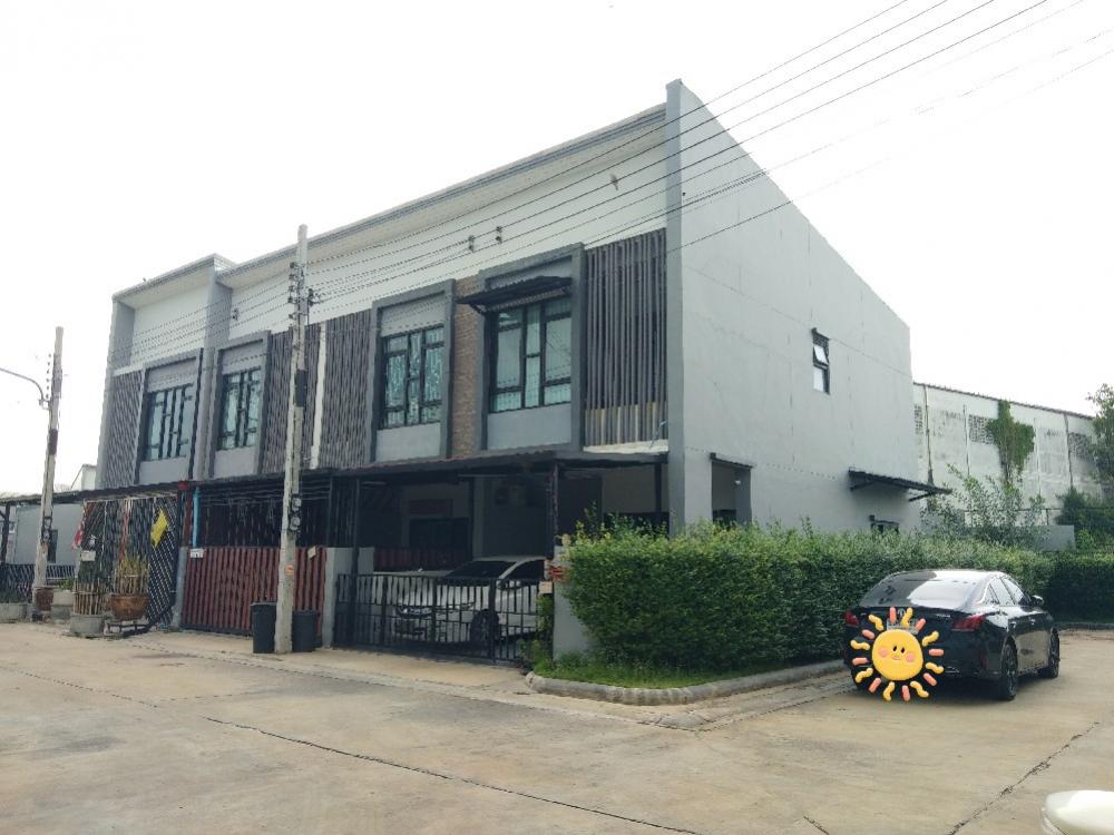 For SaleTownhouseBang kae, Phetkasem : Townhome for sale, corner house, 30 sq m, Rubiks Cube, Phetkasem 81/6, Nong Khaem, Bangkok.