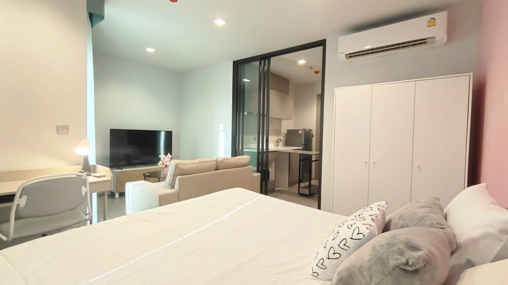 For RentCondoRama9, Petchburi, RCA : (available 11 Oct ) Life asoke rama 9 イフ アソーク ラマナイン Condo for rent near MRT Rama 9 Bangkok