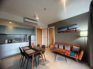 ให้เช่าคอนโดสุขุมวิท อโศก ทองหล่อ : 📌For RENT เช่า | The Lofts Ekkamai - 1BR(44.79sqm) 25,000 THB