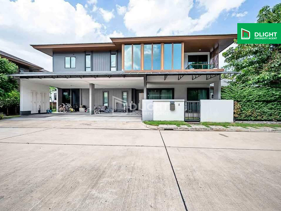 For SaleHousePattanakan, Srinakarin : Baan Burasiri Phatthanakan 134 sq m, usable area 448 sq m, 5 bedrooms, 5 bathrooms, price 45 million baht, sold with a small house.