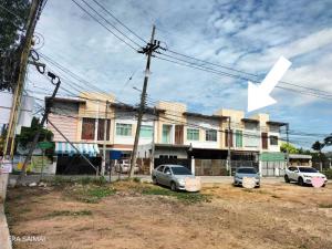 For SaleTownhouseRayong : L080565 2-story townhome for sale on Thang Phai 2 Road, Muang Rayong, 3 bedrooms, 2 bathrooms, Rayong