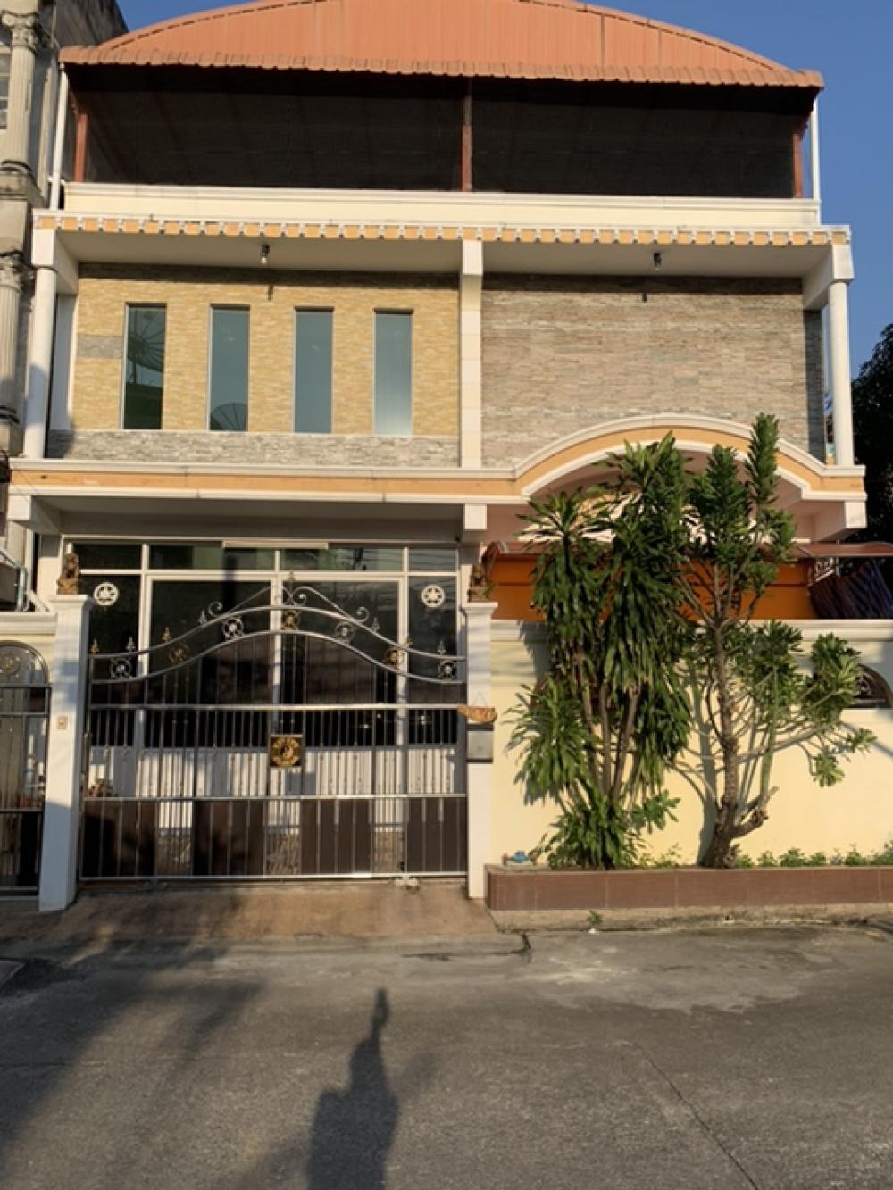 For SaleHouseThaphra, Talat Phlu, Wutthakat : House renovated newly for sale