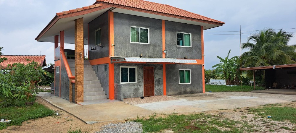 For SaleHouseChiang Rai : ็House+Land for sale 6 Rai, price 6.5 MB, free transferring fee